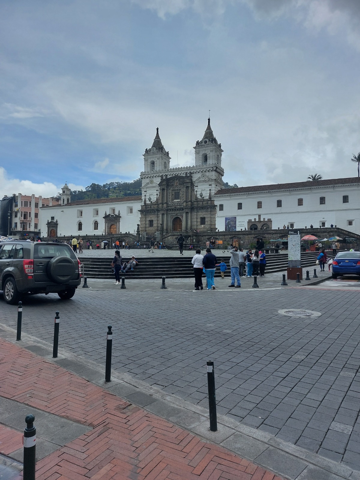 Quito and Andes extension